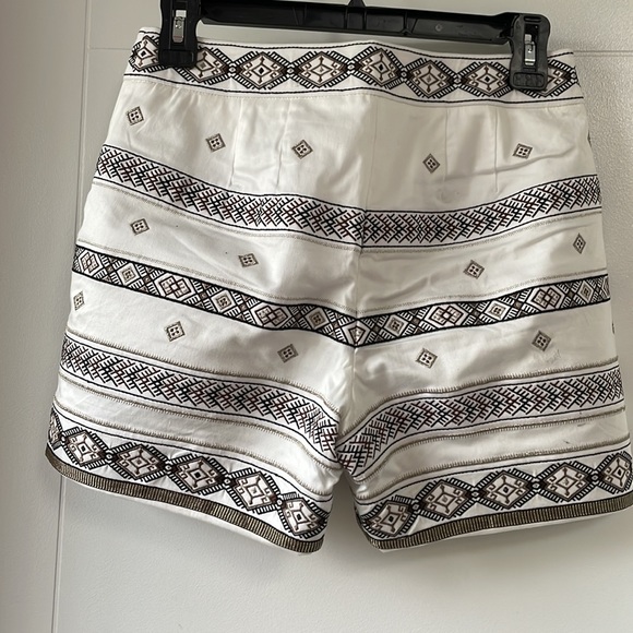 🟢 BUNDLE SALE 2 for $20 - WHBM SHORTS with a touch of sparkle - Picture 6 of 6